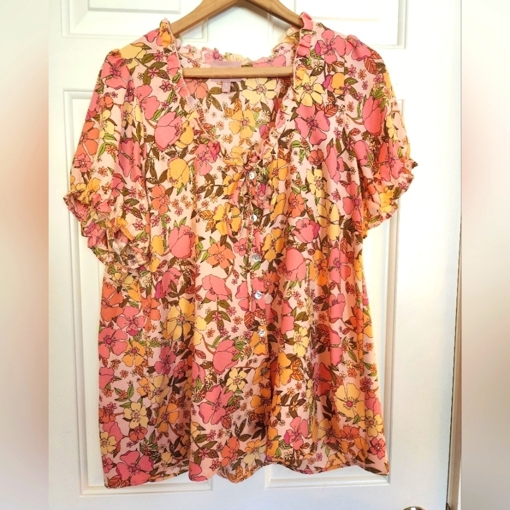 Show me your Mumu size small poppy pink floral short sleeve top brunch feminine